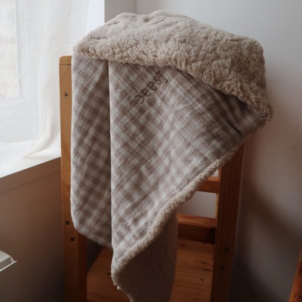 Couverture vichy beige et sherpa écru