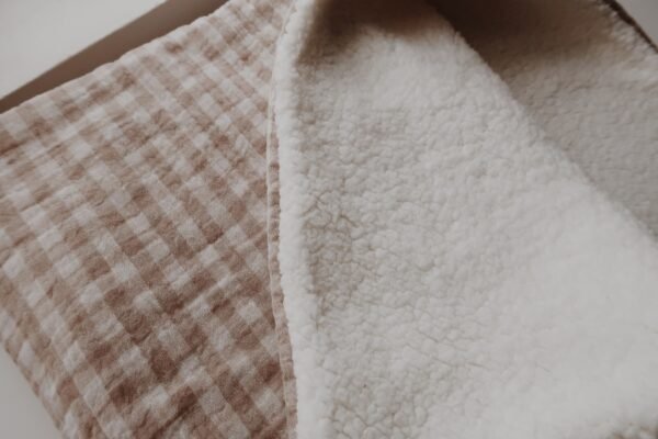 Couverture vichy beige et sherpa écru