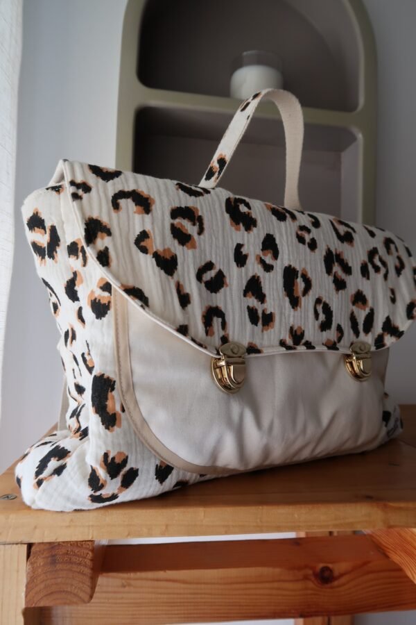 Cartable CP en gaze de coton matelassé – Motif léopard