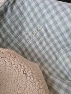 20260206_091627 Couverture vichy sauge et sherpa écru